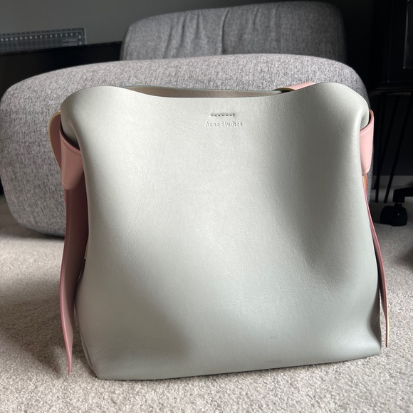 Acne Studios Musubi Midi Tote in Pale Blue and Pink - Picture 14 of 15